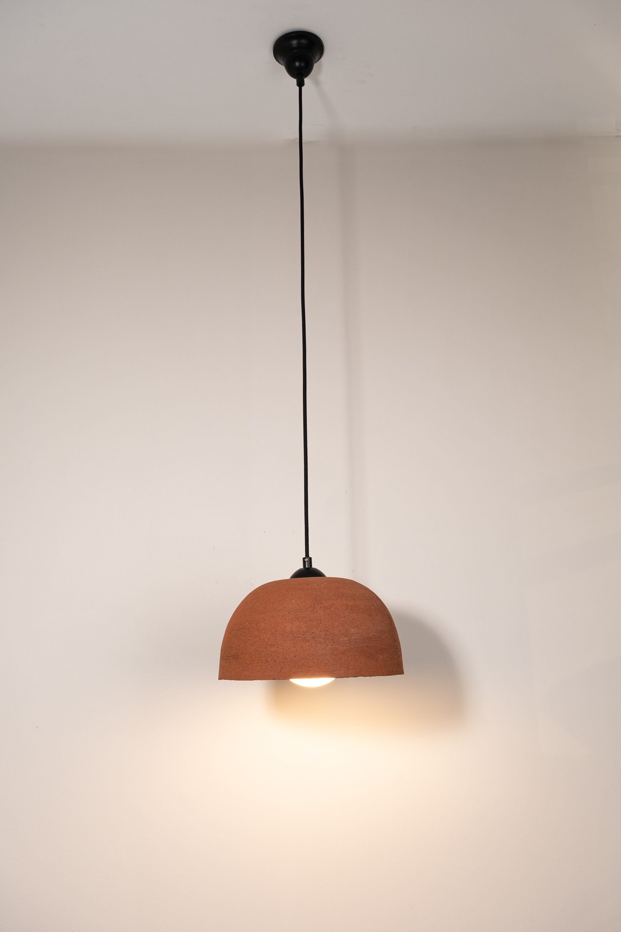 Terrakotta Farbe handgefertigte Keramik Anhänger Kronleuchter, Wabi Sabi Keramik Lampe,